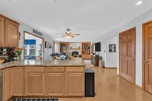 10446 S George Dr, Oak Creek, WI 53154 - Photo 13