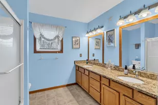 10446 S George Dr, Oak Creek, WI 53154 - Photo 33