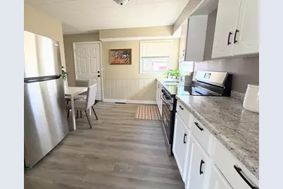 7314 W Tallmadge Pl, Milwaukee, WI 53218 - Photo 5