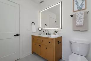 5821 W Wells St, Wauwatosa, WI 53213 - Photo 29