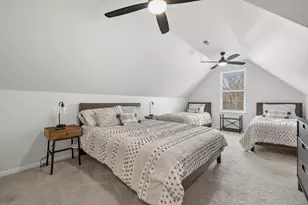 802 Manor Dr, Salem Lakes, WI 53170 - Photo 41