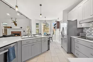 802 Manor Dr, Salem Lakes, WI 53170 - Photo 19