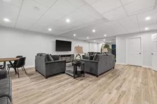 802 Manor Dr, Salem Lakes, WI 53170 - Photo 47