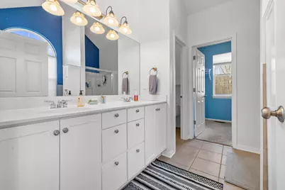 802  Manor Dr, Silver Lake, WI 53170 - Photo 33