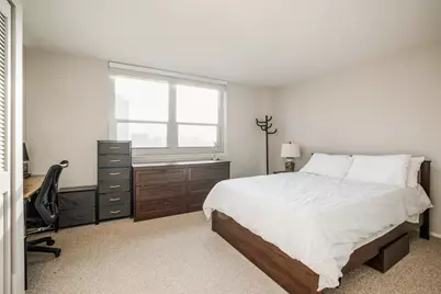 1707 N Prospect Ave #11B, Milwaukee, WI 53202 - Photo 17