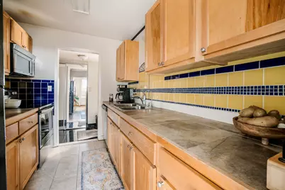 1707 N Prospect Ave #11B, Milwaukee, WI 53202 - Photo 11