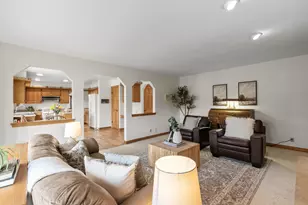 12605 N St Anne Ln, Mequon, WI 53092 - Photo 21