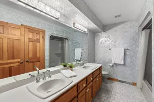 12605 N St Anne Ln, Mequon, WI 53092 - Photo 37