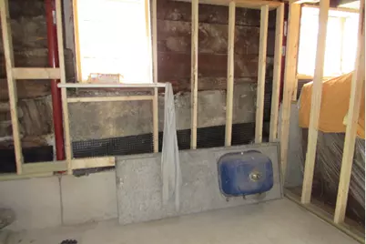 946 W Windlake Ave, Milwaukee, WI 53204 - Photo 21