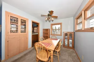 1927 N 118th St, Wauwatosa, WI 53226 - Photo 5