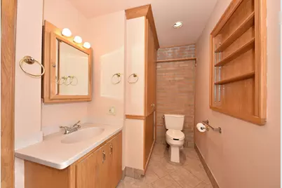 1927 N 118th St, Wauwatosa, WI 53226 - Photo 15