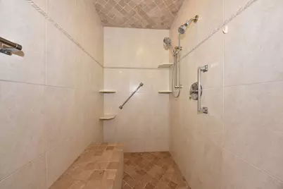 1927 N 118th St, Wauwatosa, WI 53226 - Photo 17