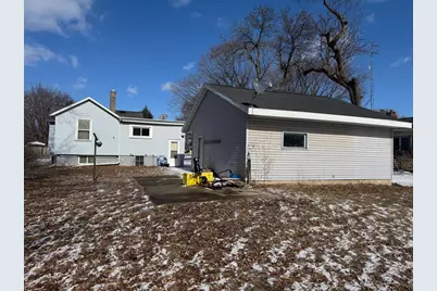 334  Sibley St, Fond du Lac, WI 54935 - Photo 13