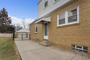 2408 Mitchell St, Racine, WI 53403 - Photo 23