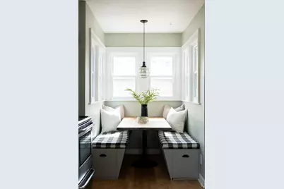 6723 W Wells St, Wauwatosa, WI 53213 - Photo 5