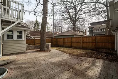 6723 W Wells St, Wauwatosa, WI 53213 - Photo 27
