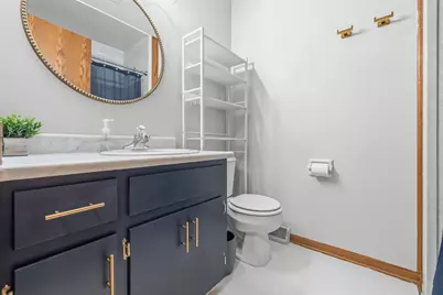 8331 N 93rd St, Milwaukee, WI 53224 - Photo 17