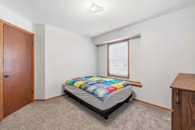 8331 N 93rd St, Milwaukee, WI 53224 - Photo 15