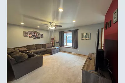 1507  Minor Ln, Waukesha, WI 53189 - Photo 3