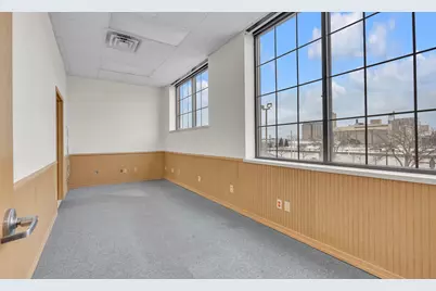 50  Maritime Dr #711 York St, Manitowoc, WI 54220 - Photo 9