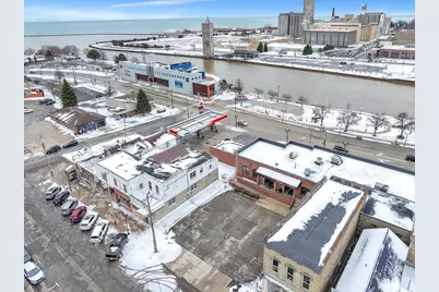 50  Maritime Dr #711 York St, Manitowoc, WI 54220 - Photo 23