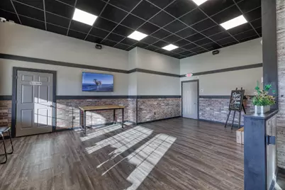 W156N11482  Pilgrim Rd, Germantown, WI 53022 - Photo 9