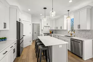 11386 Tess Creek St, Franklin, WI 53132 - Photo 13