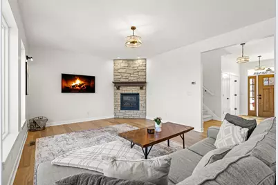 11386  Tess Creek St, Franklin, WI 53132 - Photo 9