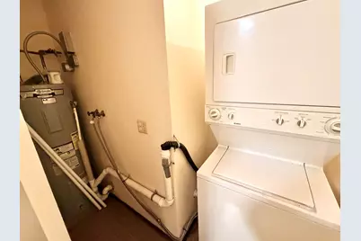 10810 W Donna Dr, Milwaukee, WI 53224 - Photo 17