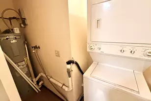 10810 W Donna Dr, Milwaukee, WI 53224 - Photo 17