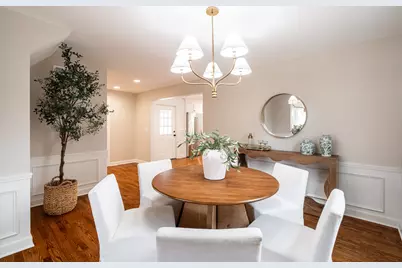 6053 N Shoreland Ave, Whitefish Bay, WI 53217 - Photo 9