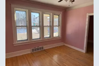 3033 N Holton St, Milwaukee, WI 53212 - Photo 7