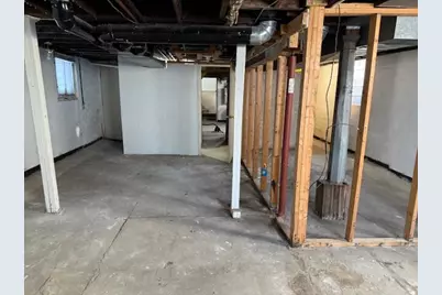 3033 N Holton St, Milwaukee, WI 53212 - Photo 27