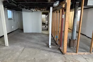 3033 N Holton St, Milwaukee, WI 53212 - Photo 27