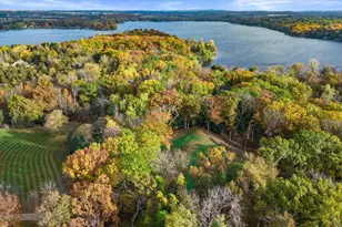 6644 N Shawmoors Dr, Chenequa, WI 53029 - Photo 1