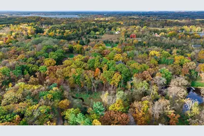 6644 N Shawmoors Dr, Chenequa, WI 53029 - Photo 13