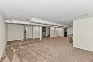 306 N Pinecrest St, Milwaukee, WI 53208 - Photo 13