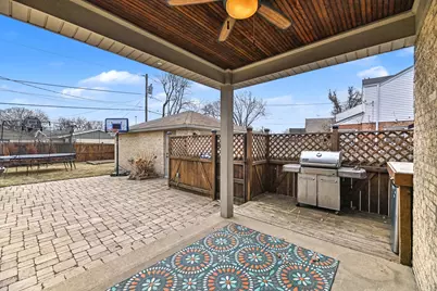 306 N Pinecrest St, Milwaukee, WI 53208 - Photo 19