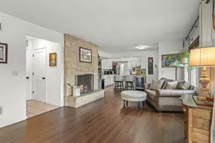 655 E Petunia Ln, Beloit, WI 53511 - Photo 17