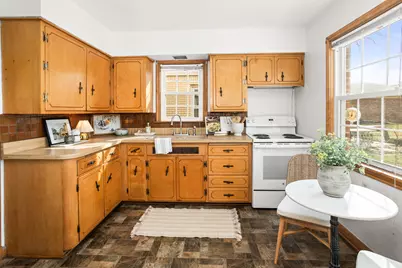 1665 S 52nd St, West Milwaukee, WI 53214 - Photo 17