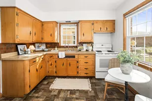 1665 S 52nd St, West Milwaukee, WI 53214 - Photo 17