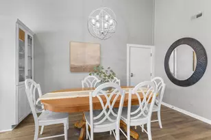 12 Abbey Villa Cir, Fontana, WI 53125 - Photo 11