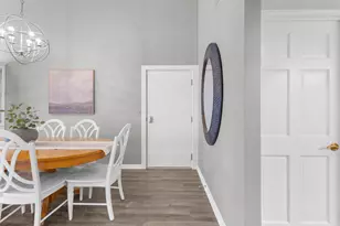 12 Abbey Villa Cir, Fontana, WI 53125 - Photo 9