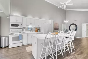 12 Abbey Villa Cir, Fontana, WI 53125 - Photo 15