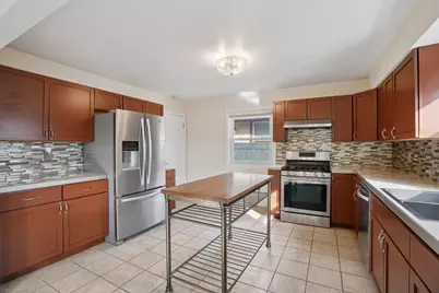 3937 E Squire Ave, Cudahy, WI 53110 - Photo 9