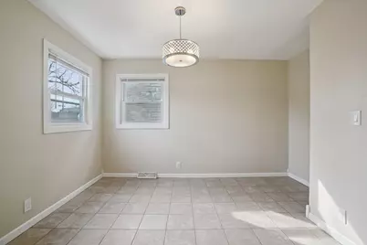 3937 E Squire Ave, Cudahy, WI 53110 - Photo 5