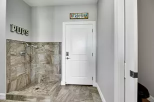 W2464 Leasure Way, East Troy, WI 53120 - Photo 17