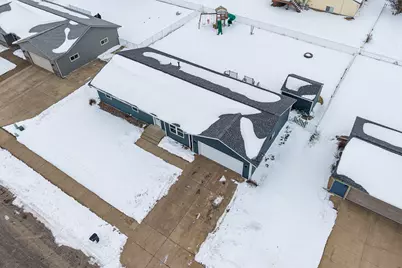 304  Heather Pl, Holmen, WI 54636 - Photo 25