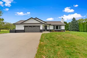 W310S2748 Wild Rose Ln, Genesee, WI 53188 - Photo 1