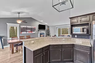 W310S2748 Wild Rose Ln, Genesee, WI 53188 - Photo 11